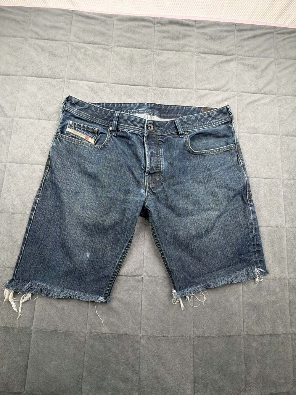 Diesel Men's Zatiny Distressed Denim Jean Shorts VTG Y2K Made in Italy Size 36